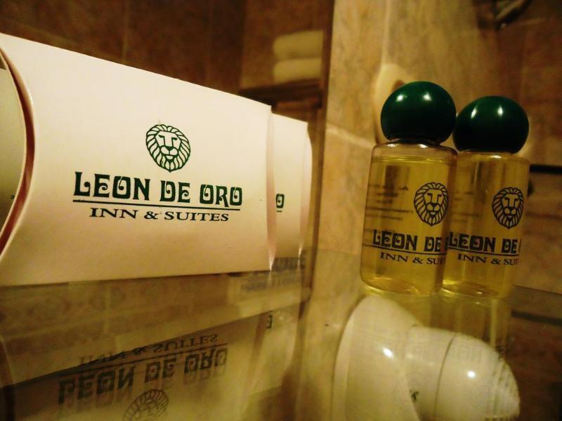 Leon De Oro Inn & Suites Ліма Екстер'єр фото